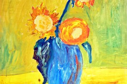 In meiner Spur. Zwei gelbe Gesichter und drei Sonnenblumen.